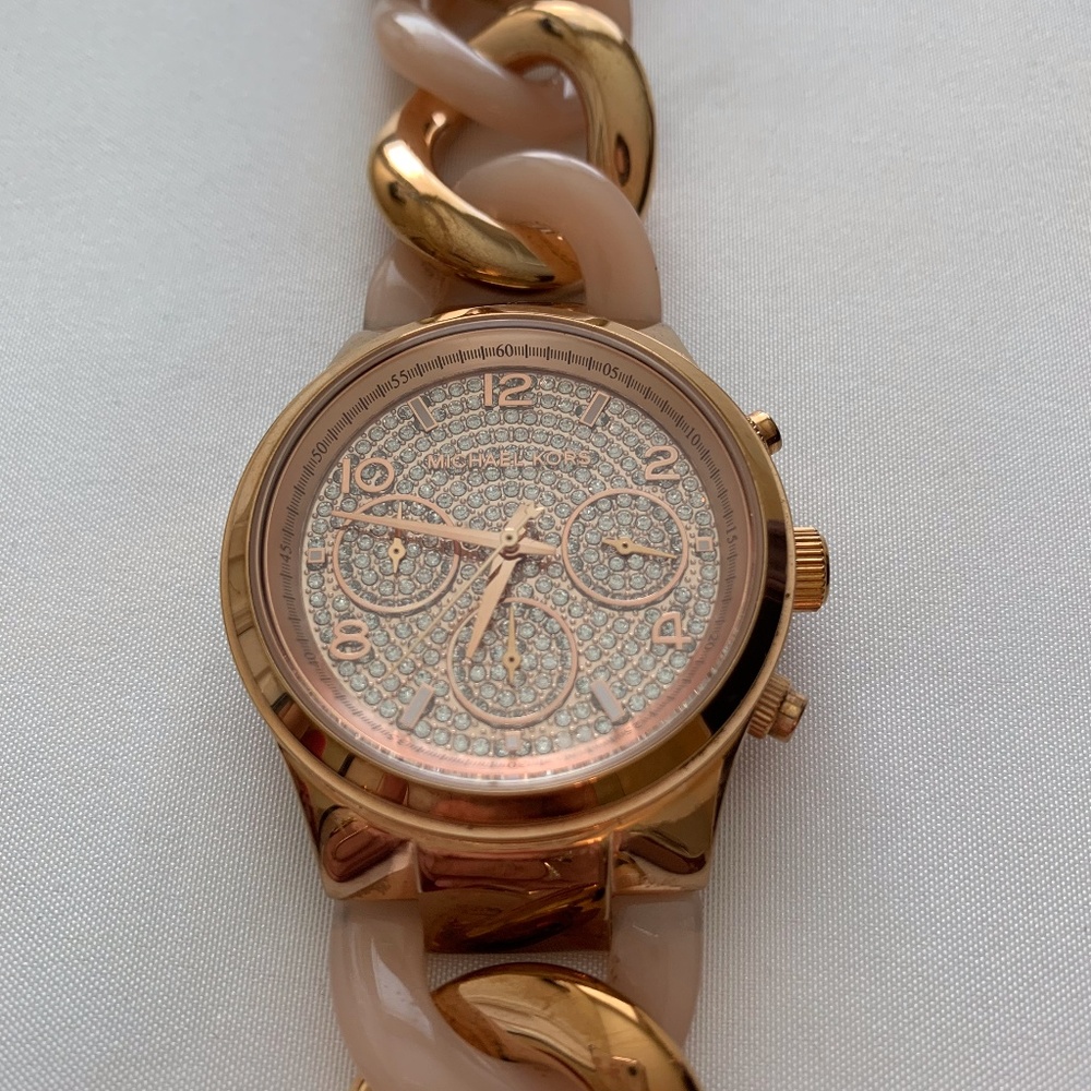 Michael Kors Women's Runway Twist Rose Gold